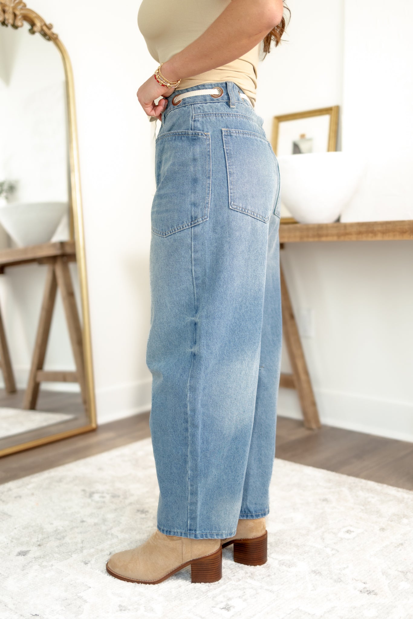 Jess Barrel Jeans