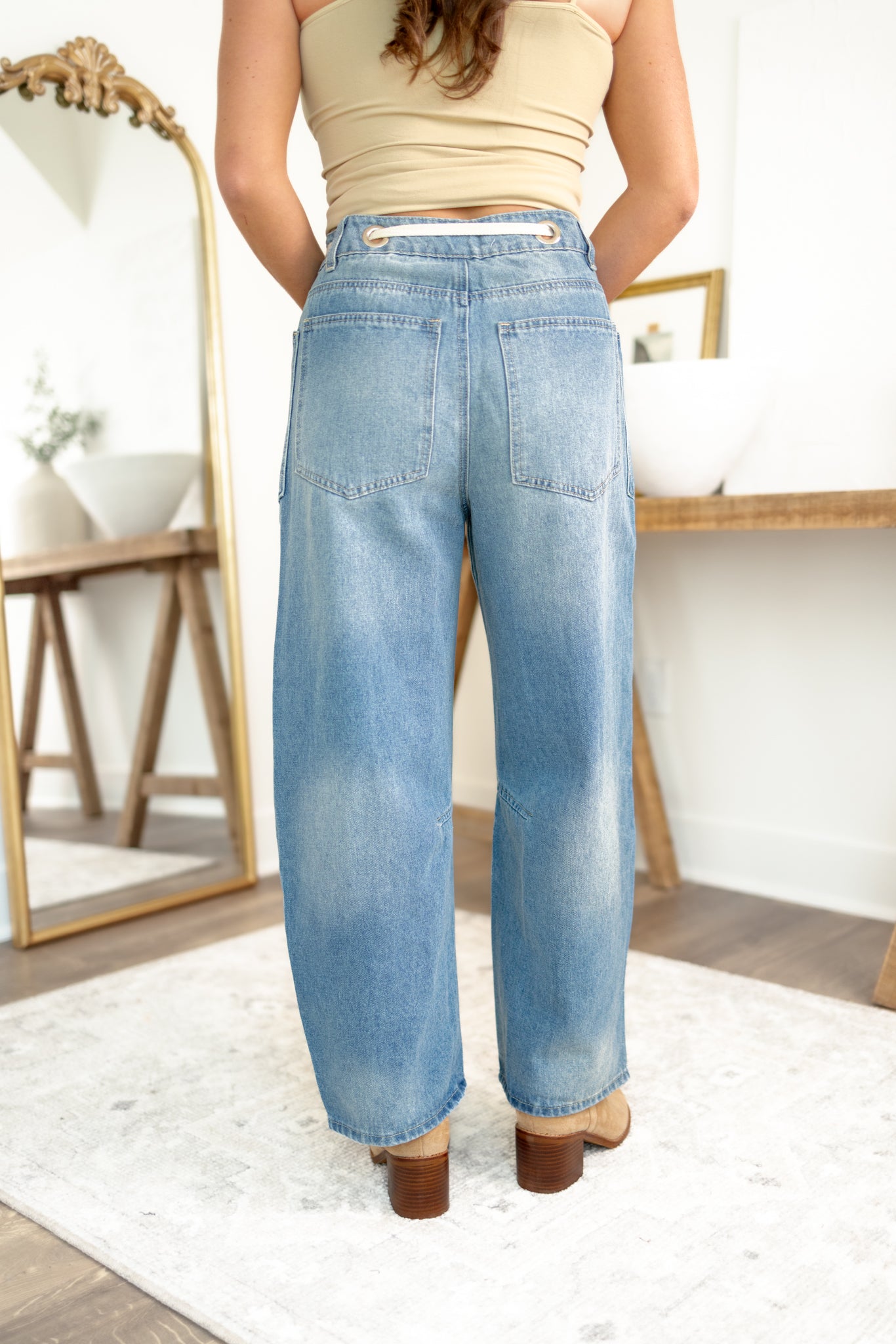 Jess Barrel Jeans