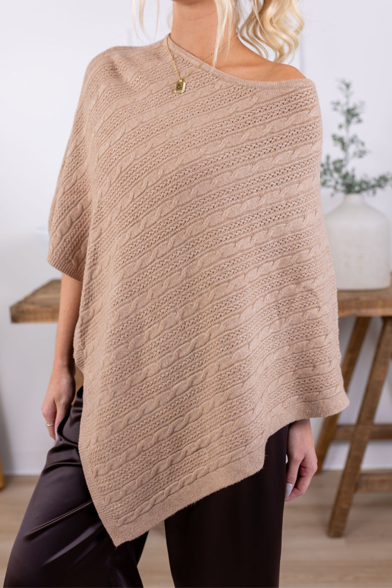 Carson Poncho | Peanut