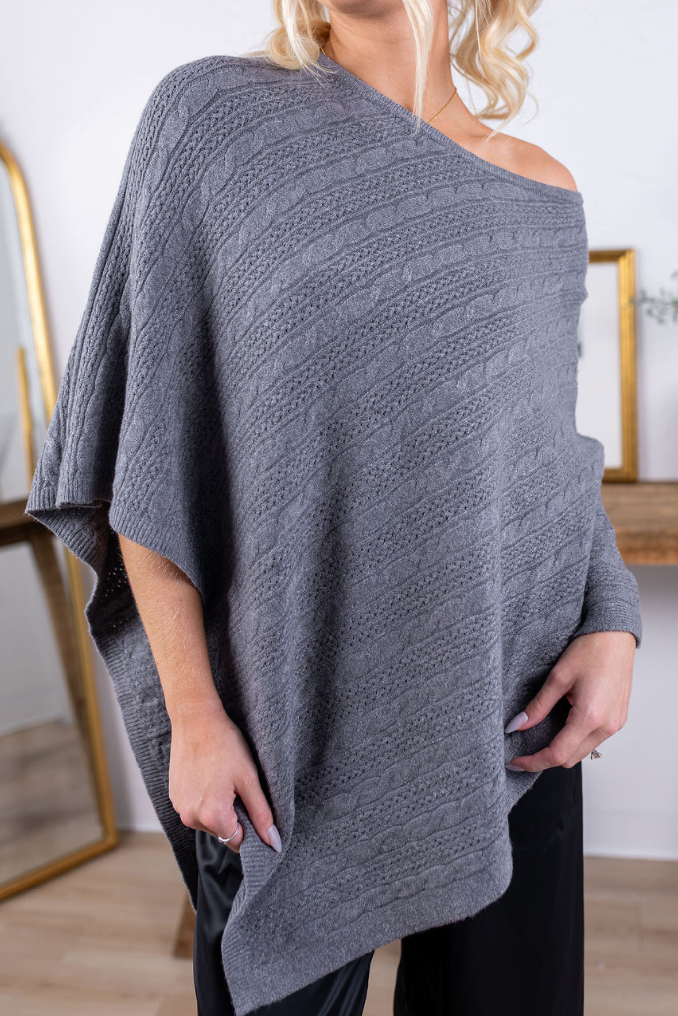 Carson Poncho | Charcoal